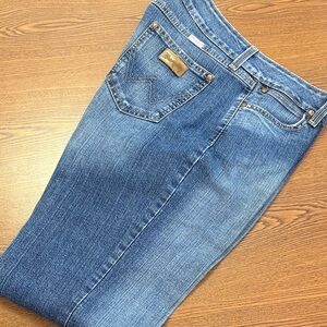 Wrangler Women's Straight Leg Blue Jeans